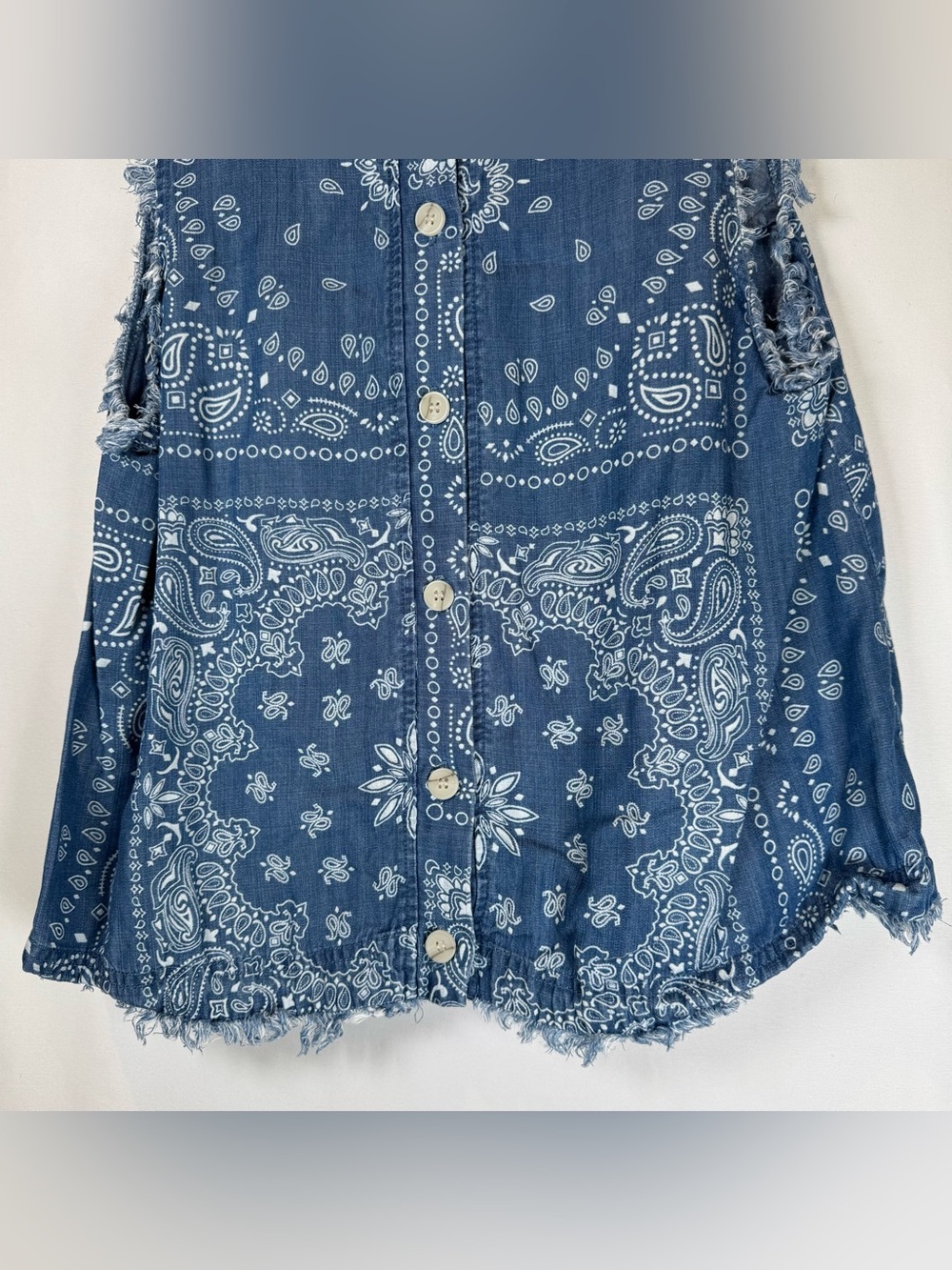 For The Republic Denim Blue Bandana Paisley Print Button Back Boho Tank Top - Picture 6 of 12
